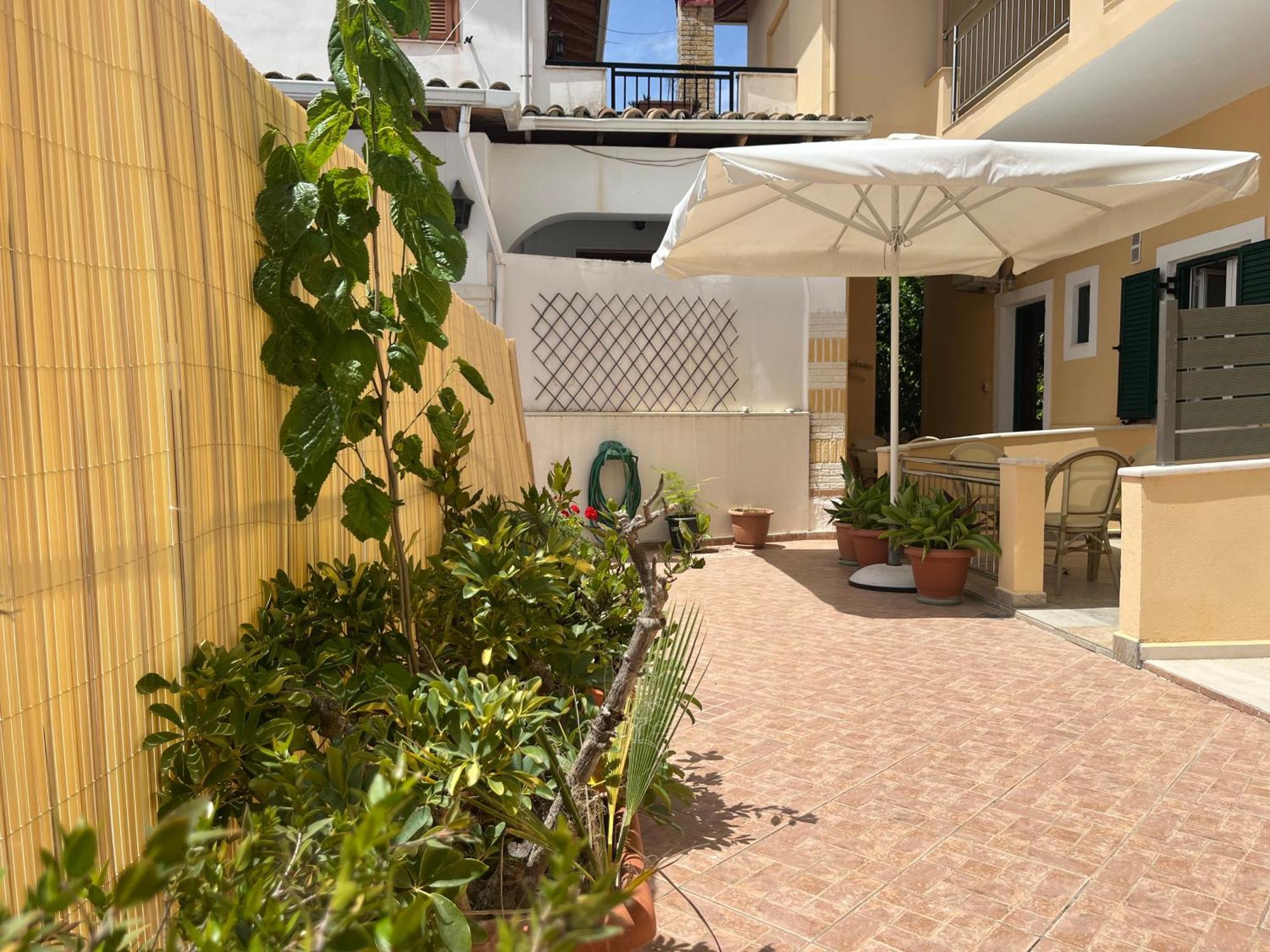 George Studios Vasiliki Extérieur photo