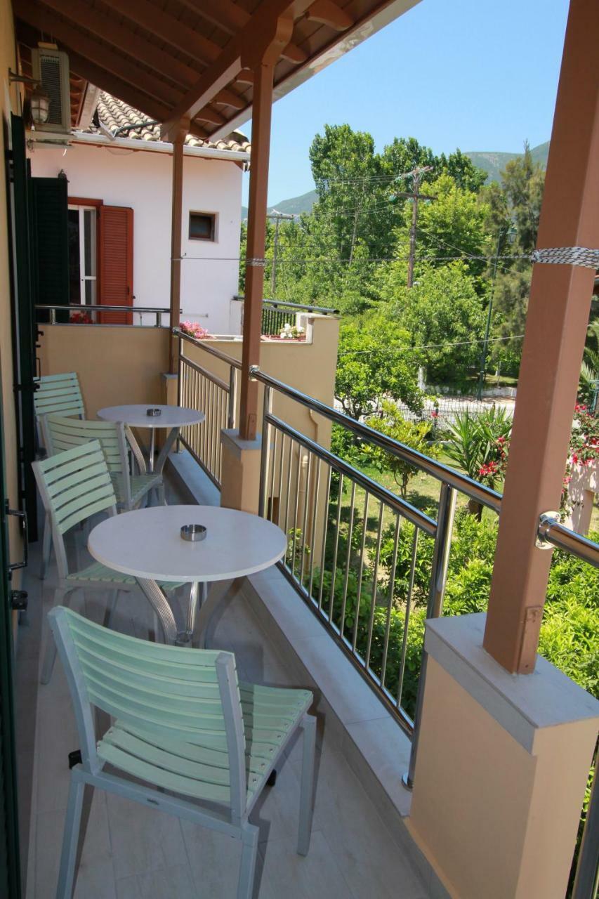 George Studios Vasiliki Extérieur photo